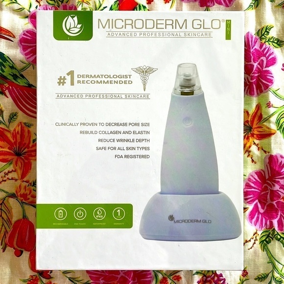 Brand New Microderm GLO Mini Blackhead Remover Pore Vacuum & Facial Tool - Picture 2 of 11